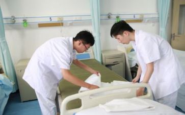 关于护理专业自我鉴定5篇