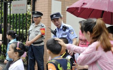 爱护校园公物倡议书5篇