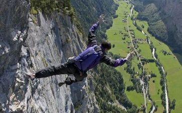 有关冒险作文6篇