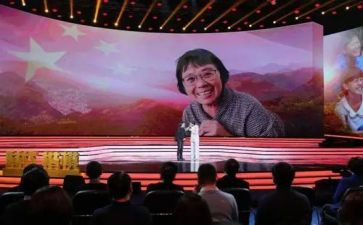 时代楷模拉齐尼·巴依卡心得体会6篇