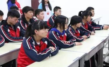 高一政治学期工作总结8篇